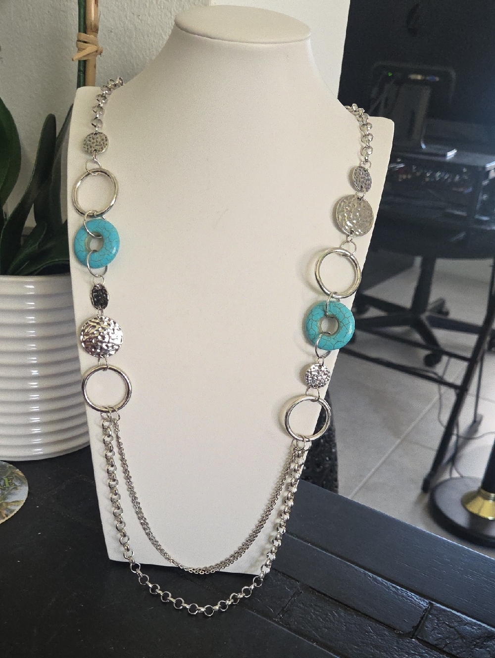 Paparazzi Grounded Glamour Blue Necklace NWT